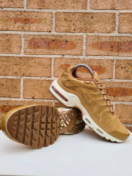 air max plus flax