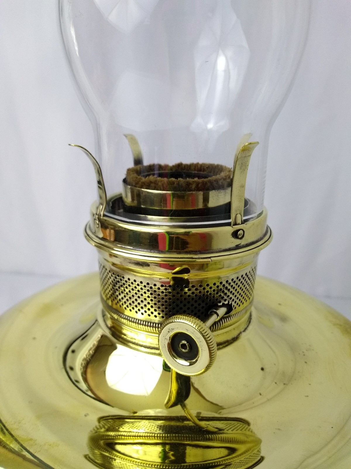 Antique Vtg Aladdin Style Brass Kerosene Parlor Lamp Oil Hurricane Lantern Light