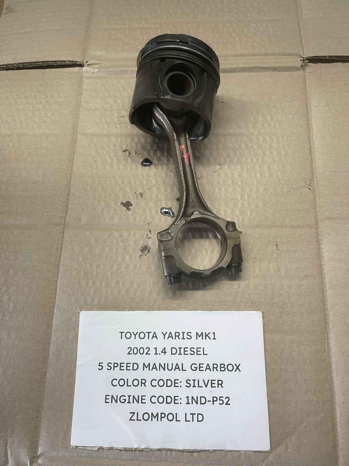 Toyota Yaris Mk1 2002 1.4 Diesel - Piston & Connecting Rod #4 (Engine 1ND-P52)