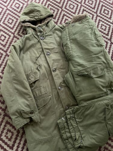 Vintage 40's World War 2 US Army Type N-1 Alpaca Lined Parka Vintage 40's World War 2 US Army Type N-1 Alpaca Lined Parka