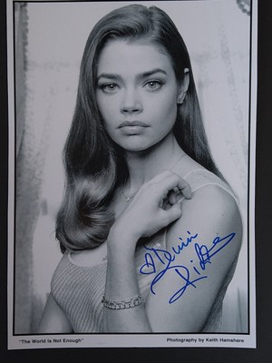 Photo signée Denise Richards Autograph COA James Bond 007 Le monde ne suffit pas