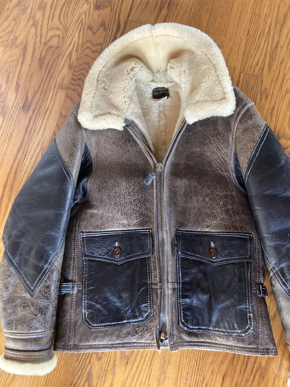 US Navy M-445A heavy winter sheepskin flight jacket by US Navy M-445A heavy winter sheepskin flight jacket by