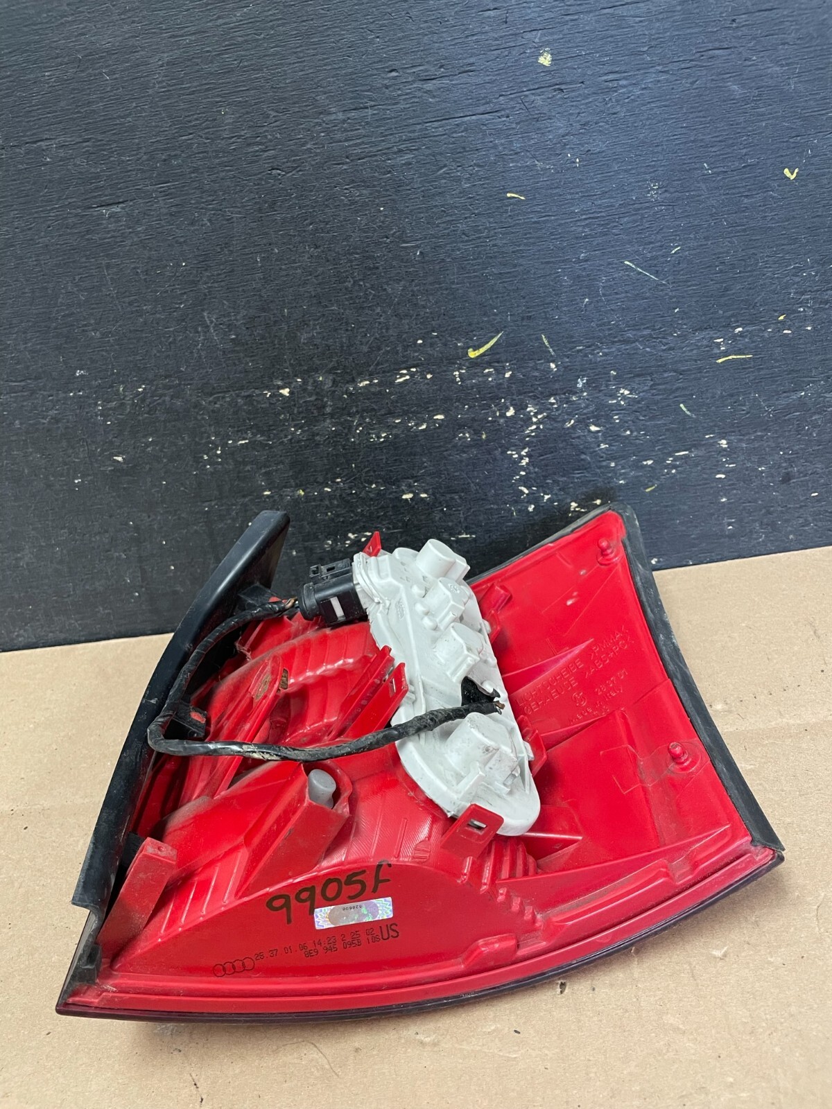 2001 to 2004 Audi A4 Wagon Left Driver LH Side Tail Light 9905F OEM