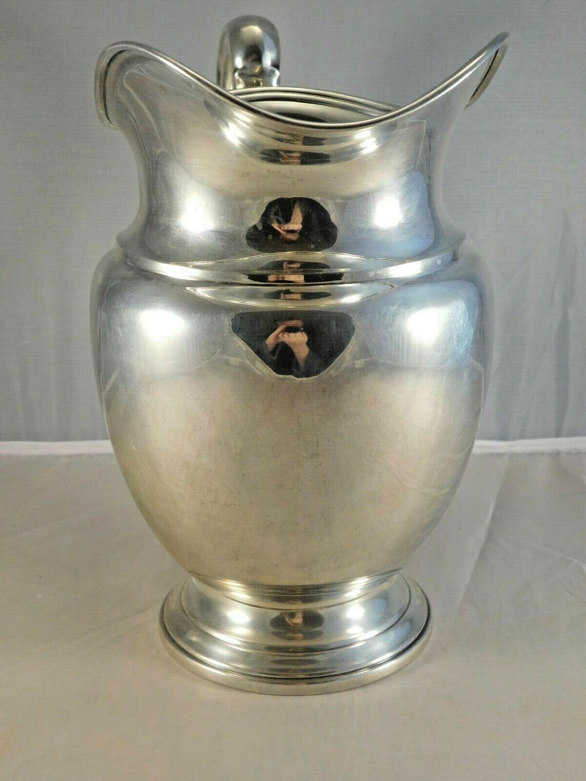 INTERNATIONAL STERLING SILVER 4 1/2 PINT WATER PITCHER E97