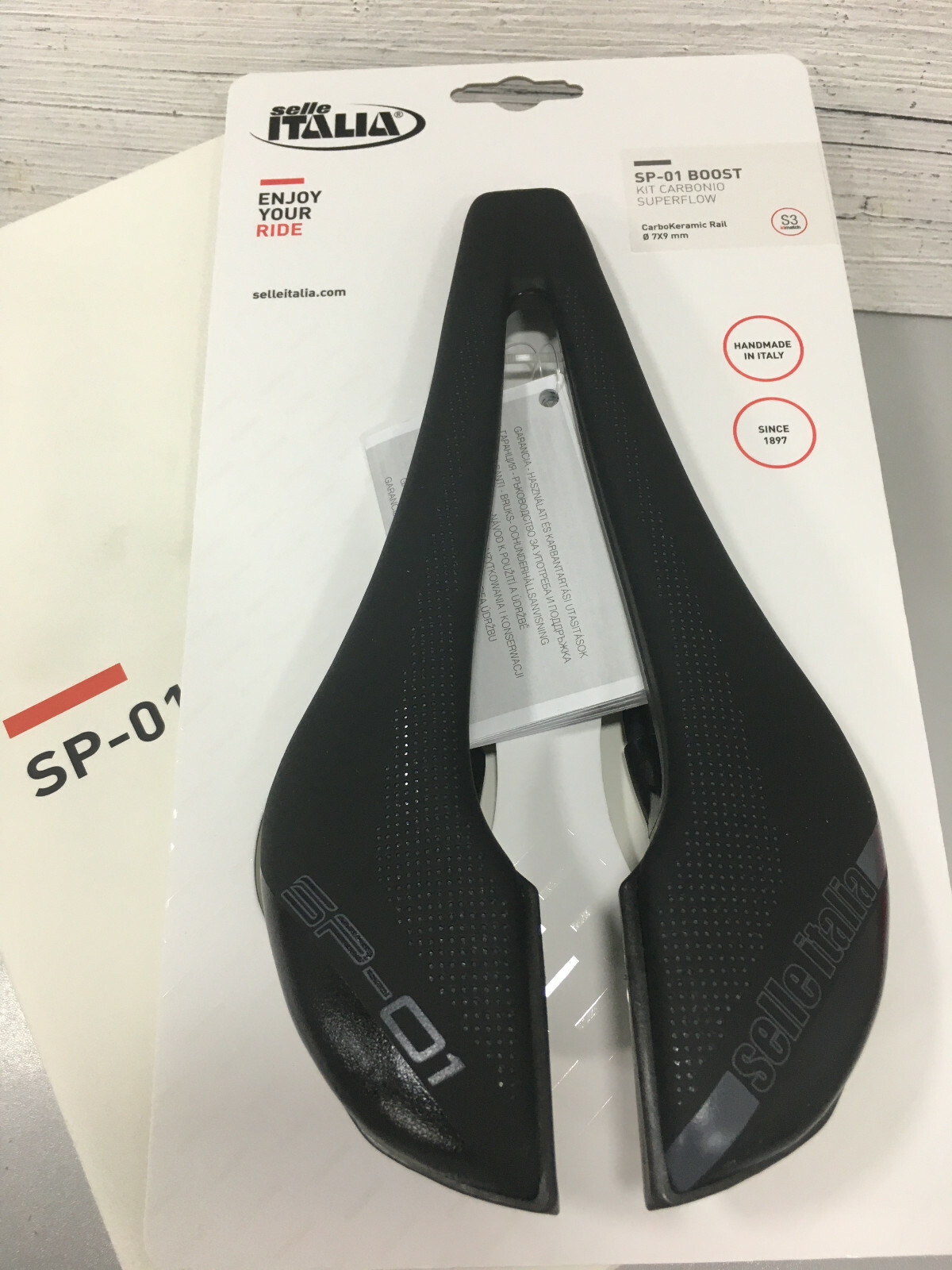 セライタリア SP-01 KIT CARBONIO S.FLOW S Amazon | SELLE ITALIA(セライタリア) SP-01 KIT CARBON C/K BLK