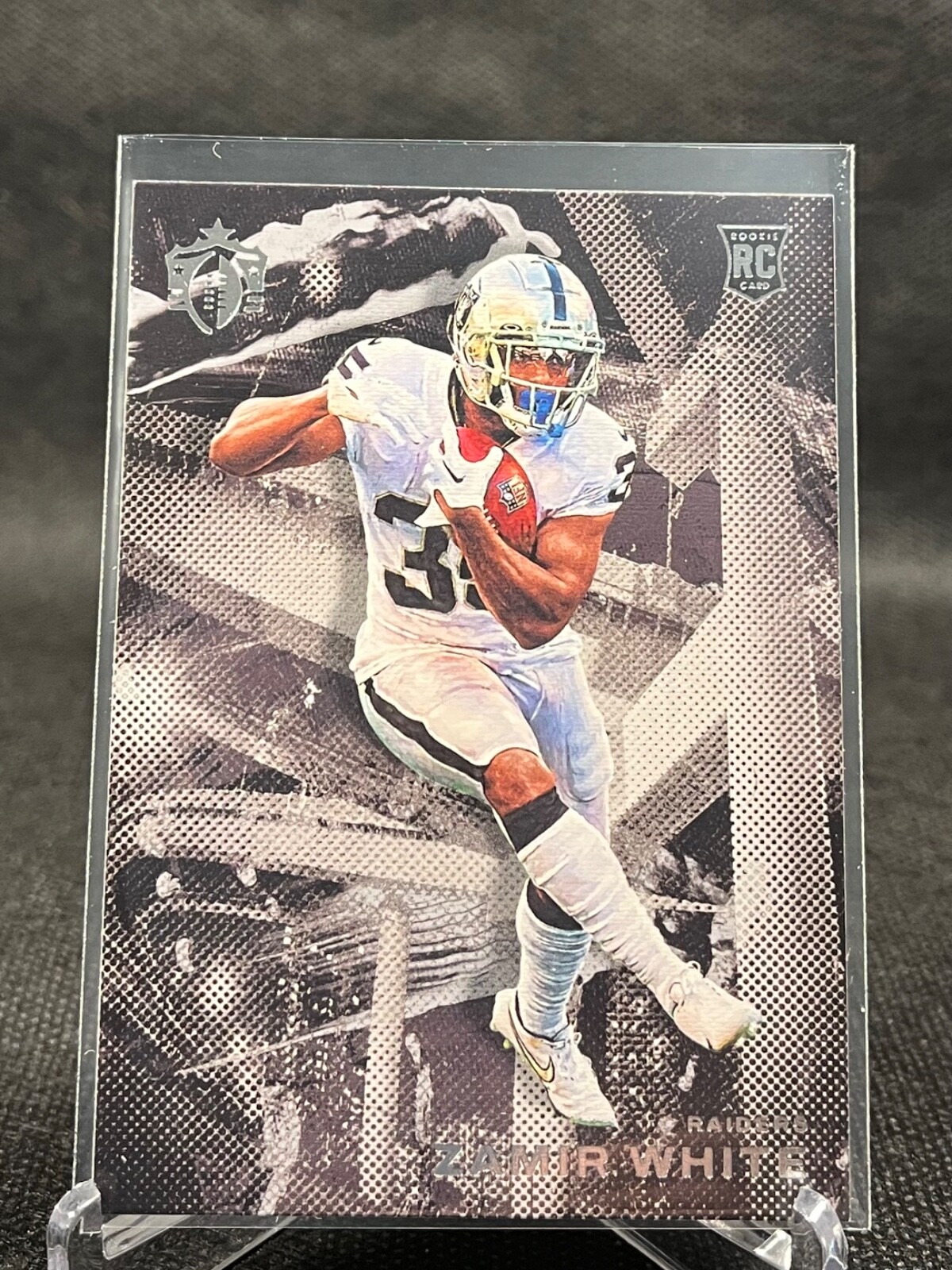 2022 Panini Chronicles Zamir White Gridiron Kings RC #GK-25 2022 Panini Chronicles Zamir White Gridiron Kings RC #GK-25