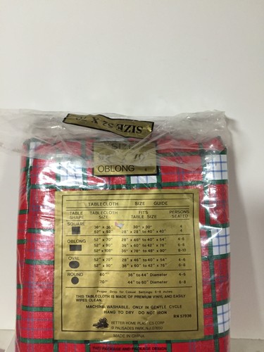 NW VTG FLANNELBACK VINYL CHRISTMAS HOLIDAY TABLECLOTH 52