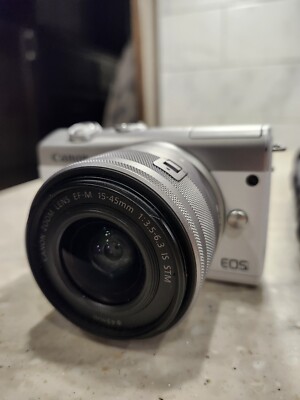 Canon Eos M200 Digital Camara 