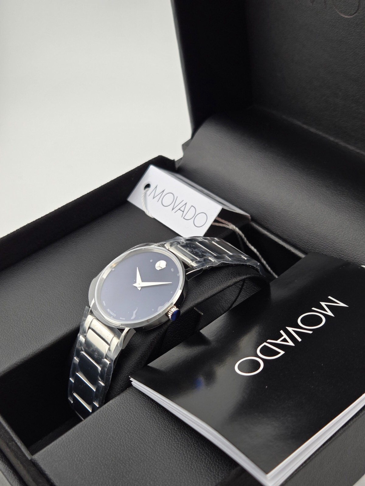 Pre-owned Movado $995 Msrp |  Women's Classic Museum Blue Dial Swiss Made Watch - 0607235