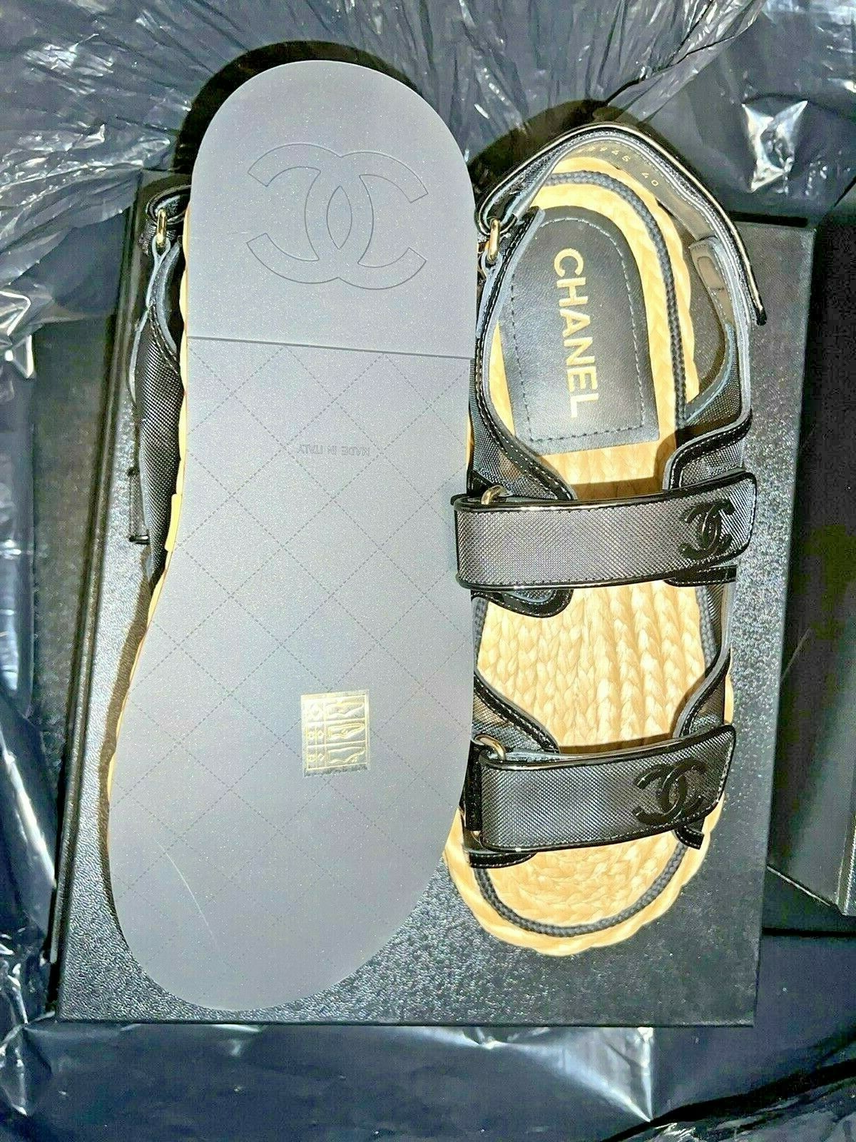 Pre-owned Chanel 22p Straw Mesh And Leather Raffia Dad Sandal Cc Logo In Black