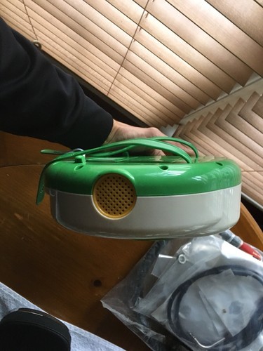 Fisher Price Mattel Crib Rainforest Waterfall Peek-a-boo 2006 Monkeys Fish