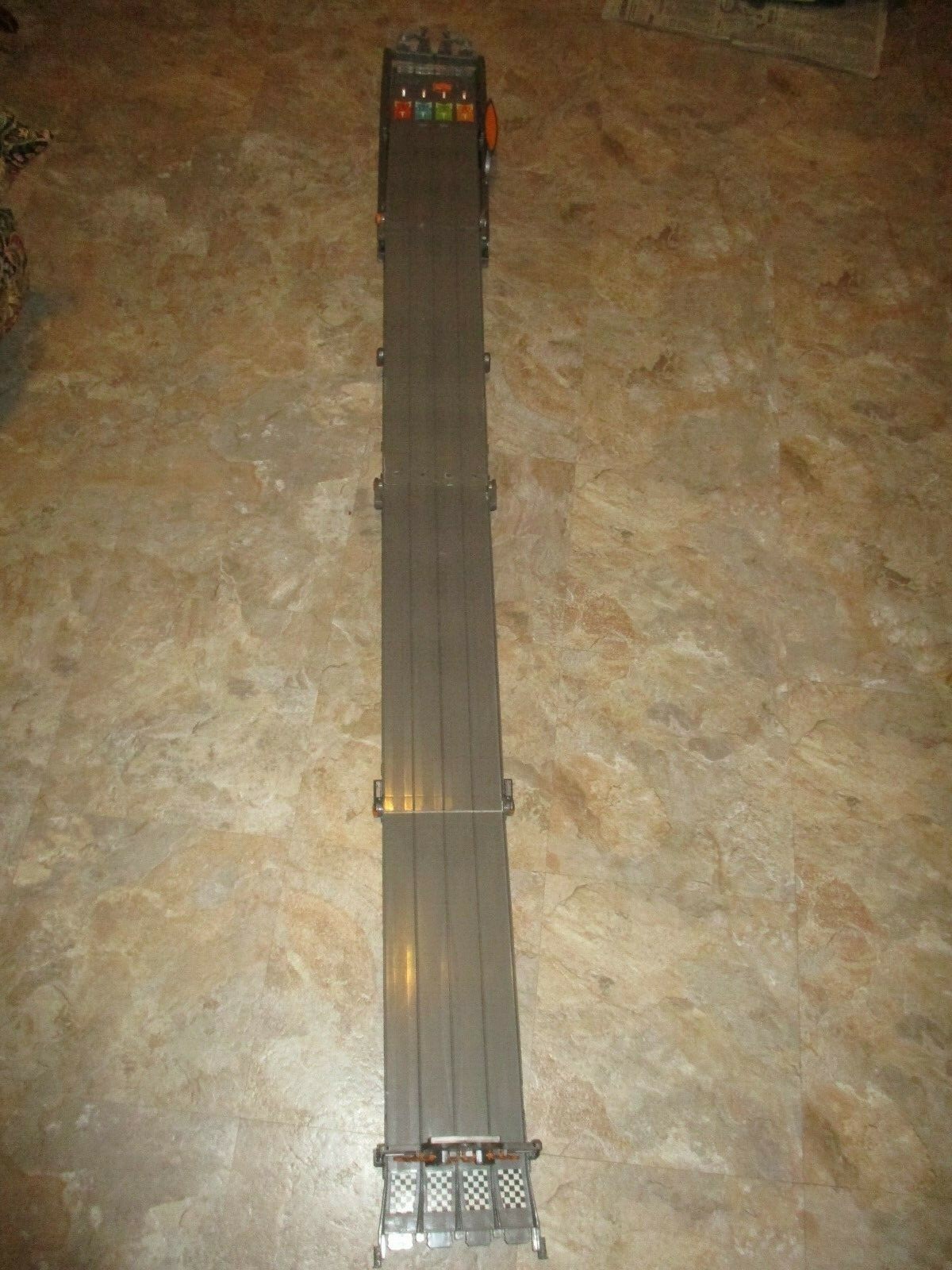 Hot Wheels 4 Lane Raceway 6' Race Car Track Fold Up & Carry Ramp Gray 2006 K4321