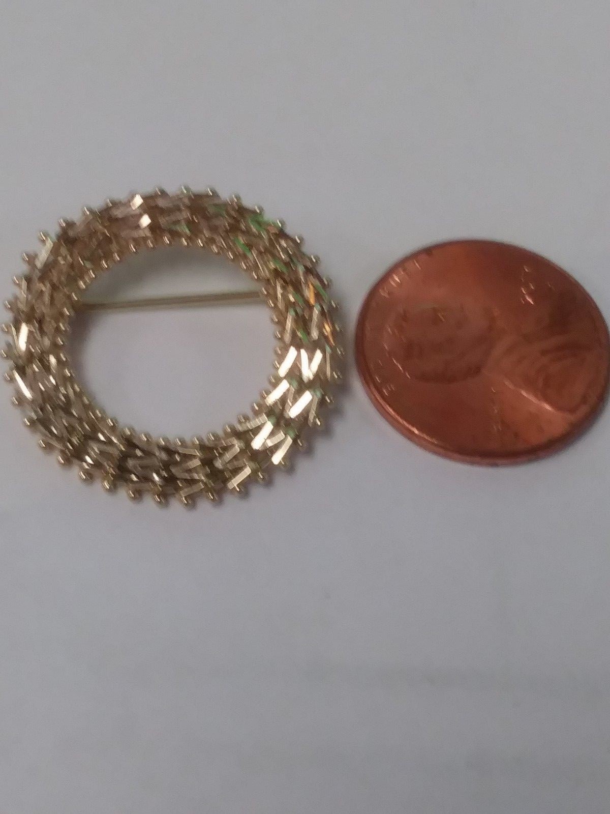 14KT YELLOW GOLD CIRCLE PIN 3.2 GRAMS