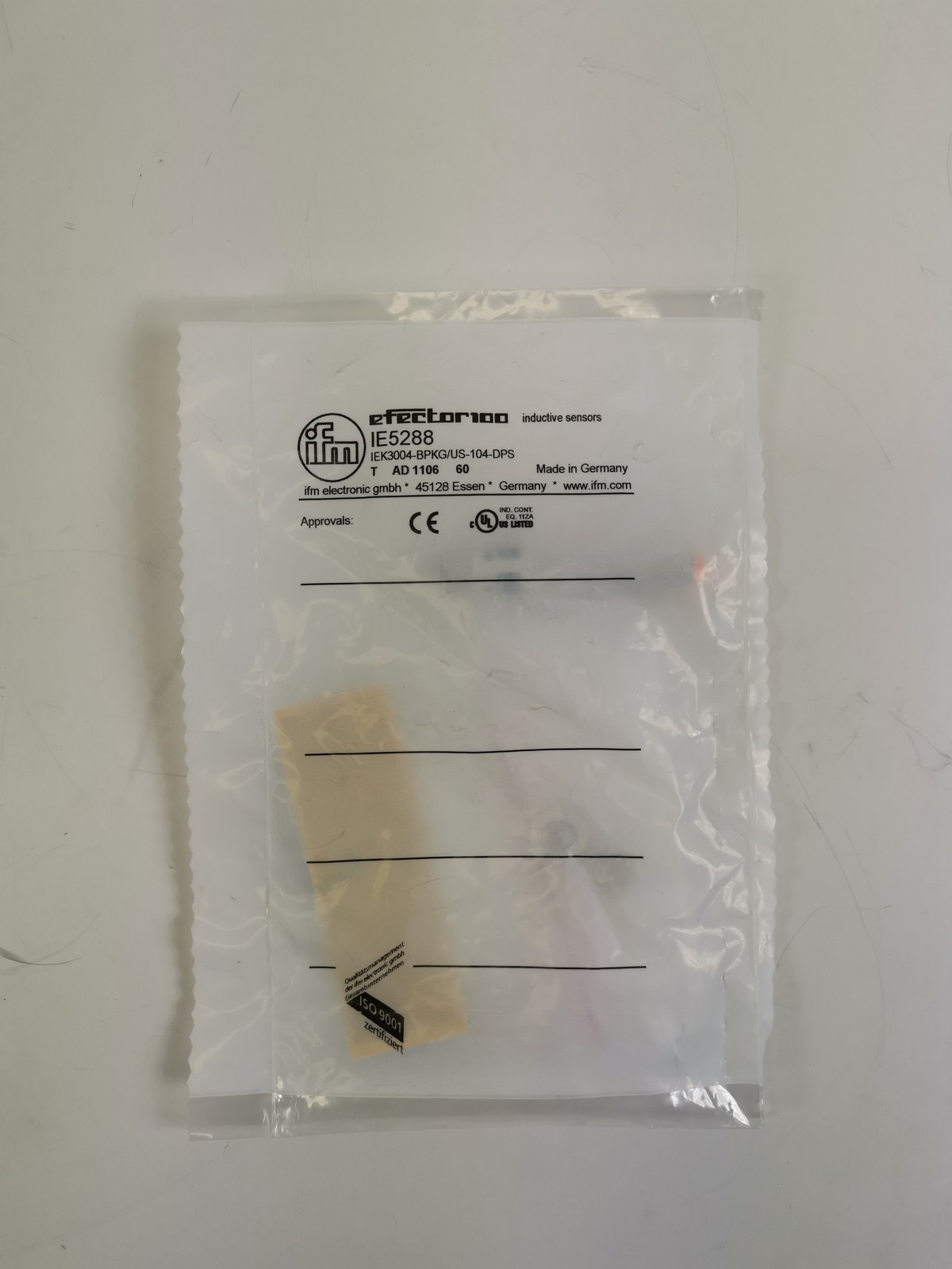 IFM Inductive Sensor IE5288 / IEK3004-BPKG / US-104-DPS NEW