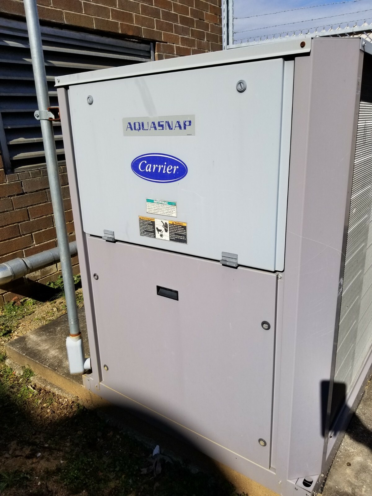 Carrier AQUASNAP 22 Ton 30RAN022-611KA Chiller Unit  Excellent condition