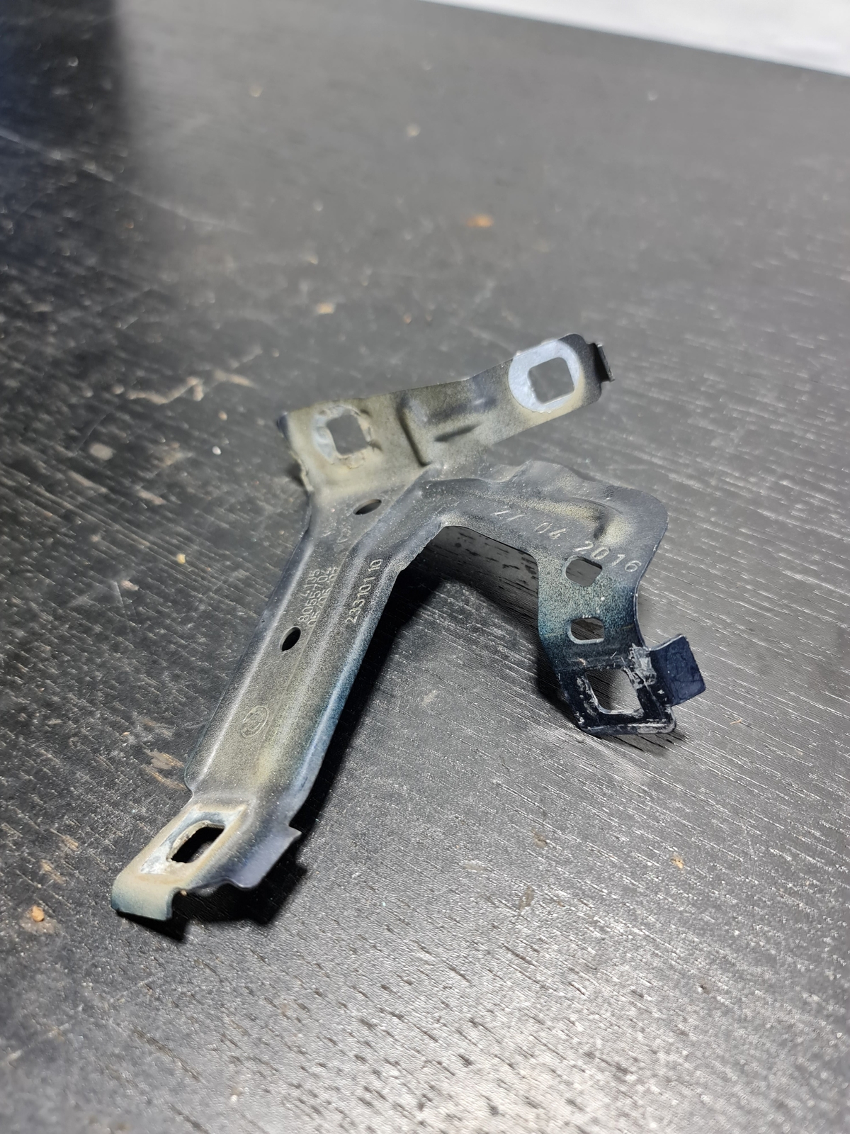 0 Bmw M4 F8X (2013+) FRONT RIGHT FENDER HOLDER 8055704 (N170) 8055704 41358055704 image 3