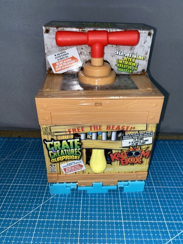 Stubbs - Crate Creatures Surprise - Kaboom Box - Giochi Preziosi