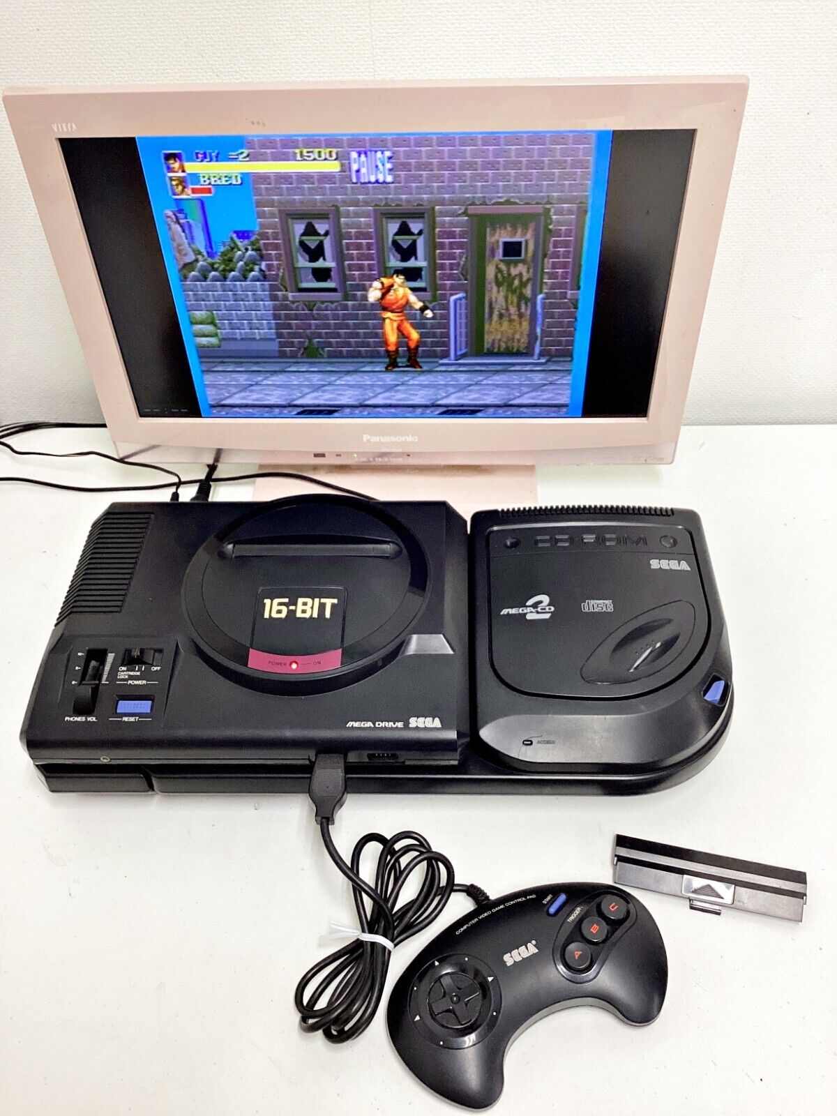 SEGA MEGA DRIVE2とMEGA CD2 Sega Mega Drive & Mega CD 2 set 378 Japan DHL 1 week to USA