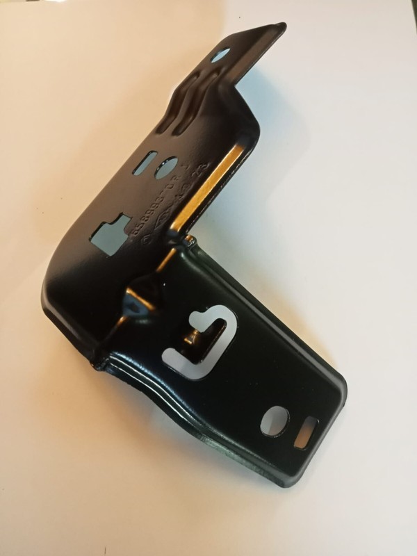 Equerre De Fixation Ceintures Clio 4 (Iv)  Neuve