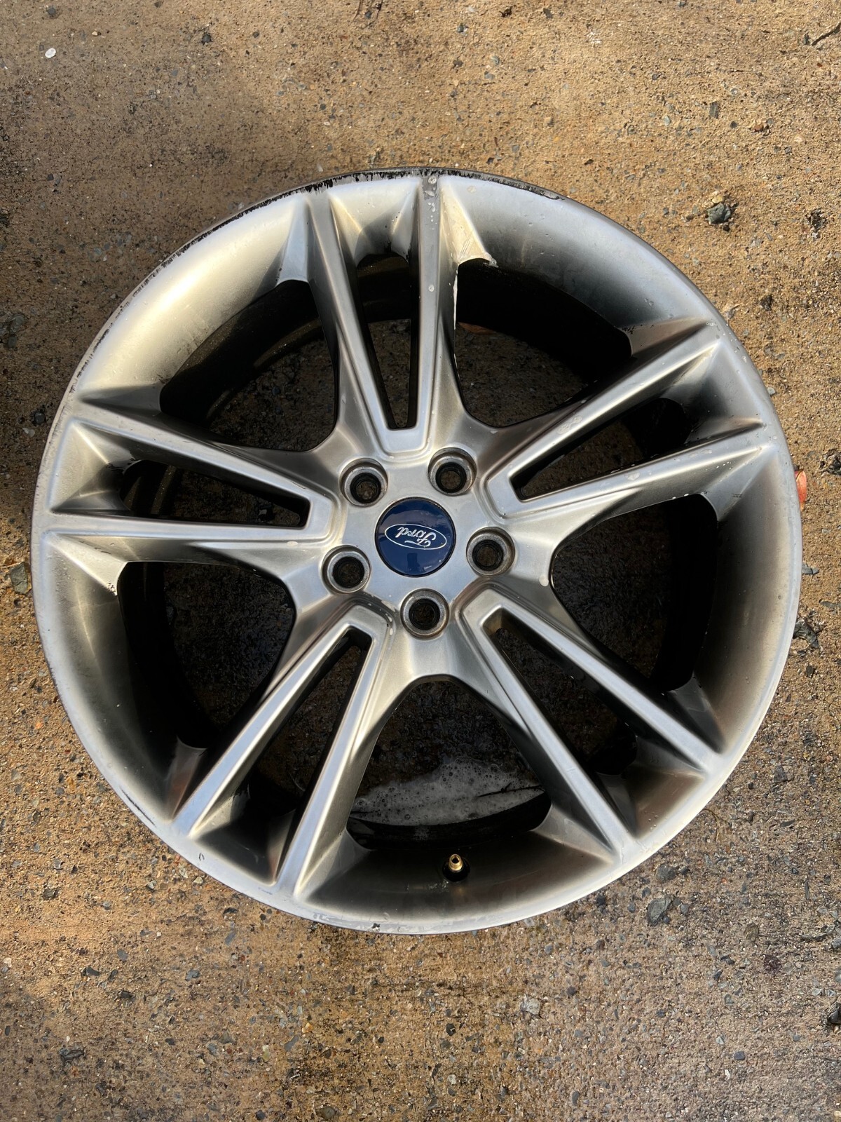 セレクトH 2013 14 15 2016 Ford Fusion OEM Wheel Rim 19x8 19