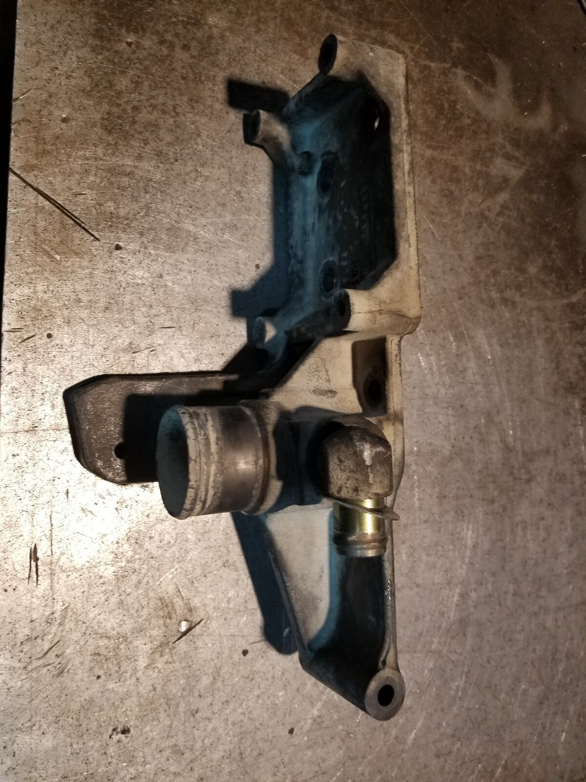 03-07 Dodge Ram Cummins 5.9L Engine 3974354 Ac compressor bracket 3974355 - Picture 5 of 7