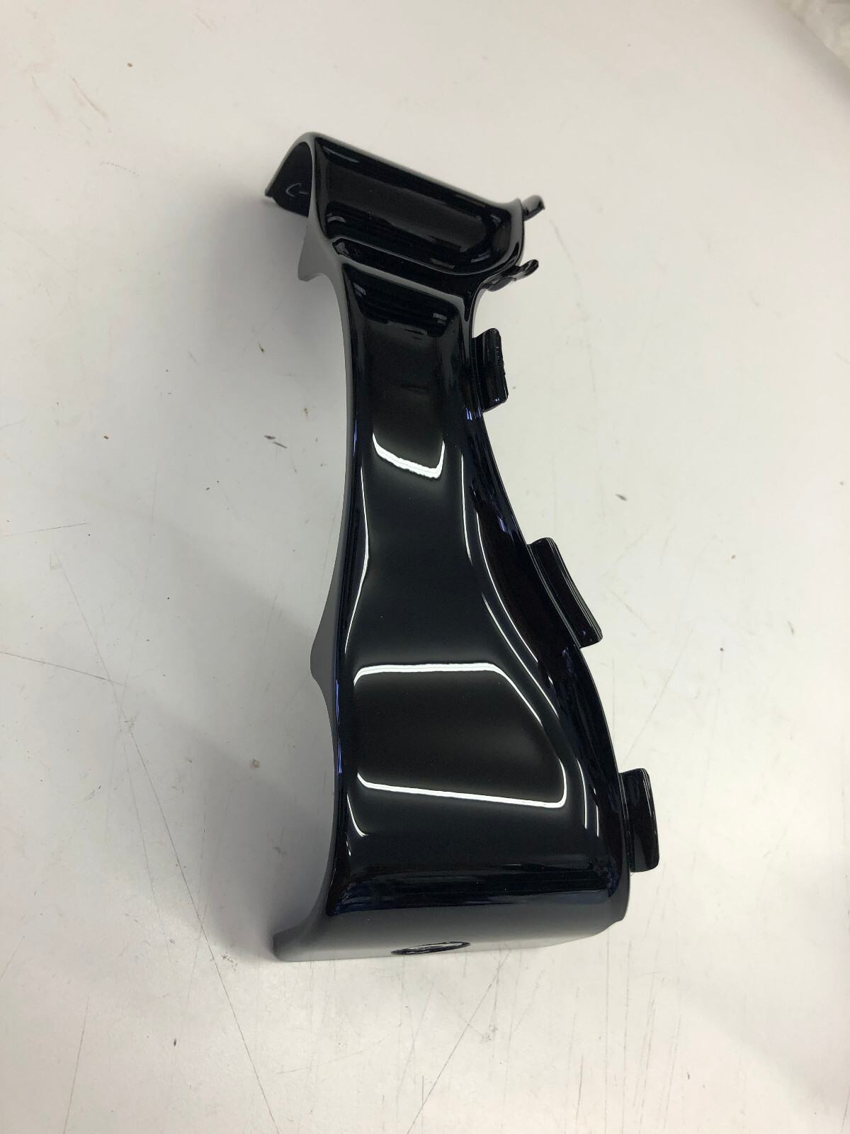 ハーレー57000111 2014-2022 OEM Harley-Davidson Touring Batwing Fairing Skirt
