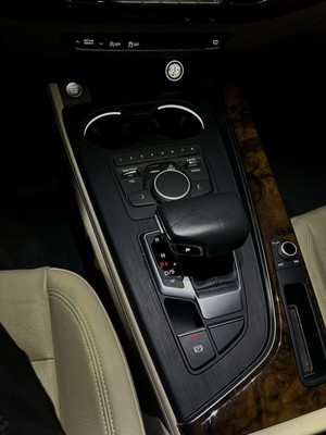 image 13 of interior