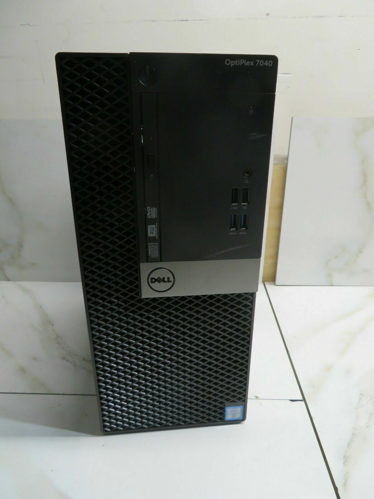 Dell OptiPlex 7040 Tower, i7 6th Gen, 8GB RAM, 256 SSD Dell OptiPlex 7040 Tower, i7 6th Gen, 8GB RAM, 256 SSD