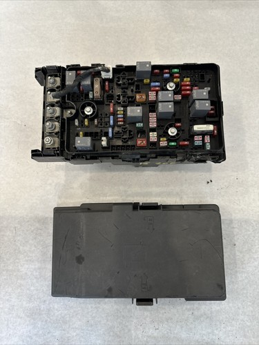 2015 Chrysler 200 Fuse box JUNCTION Module OEM 68209781AD | eBay