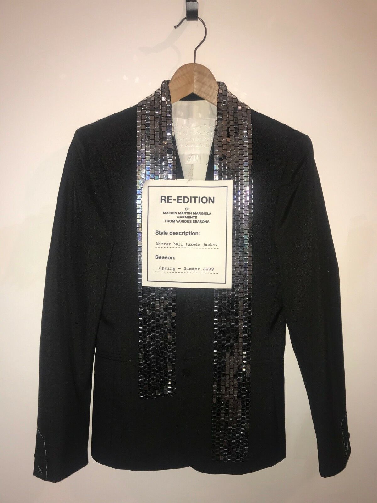 BRAND NEW*** MAISON MARTIN MARGIELA FOR H&M MIRROR SCARF BRAND NEW*** MAISON MARTIN MARGIELA FOR H&M MIRROR SCARF