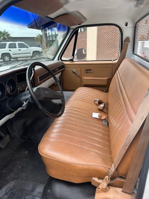 image 3 of interior