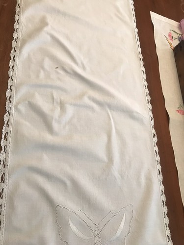 Vintage Butterfly Stitched Table Runner Dresser Scarf White (9)