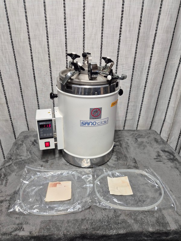 Adolf Wolf Sanoclav Autoclave Typ. Lam-3-20-Mcs-J