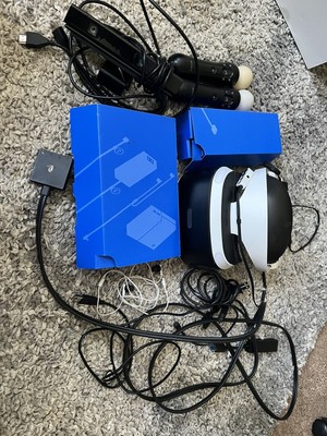 PlayStation VR  Bundle- Good condition with Moves, Camera, and Games