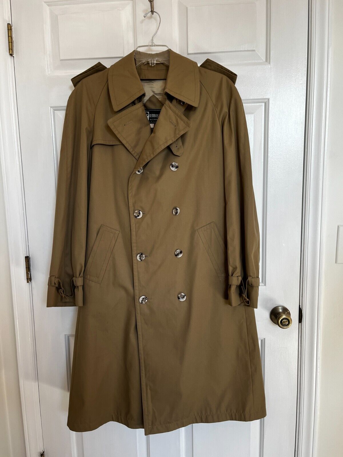 Vintage Members Only Tan Trench Coat with Belt - Size 42 L Vintage Members Only Tan Trench Coat with Belt - Size 42 L