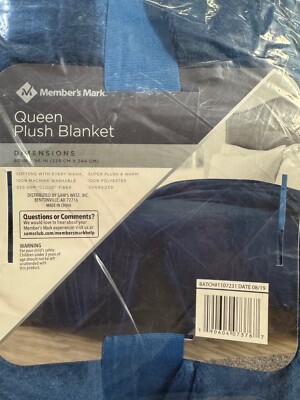 Member's Mark Plush Blanket Navy Queen