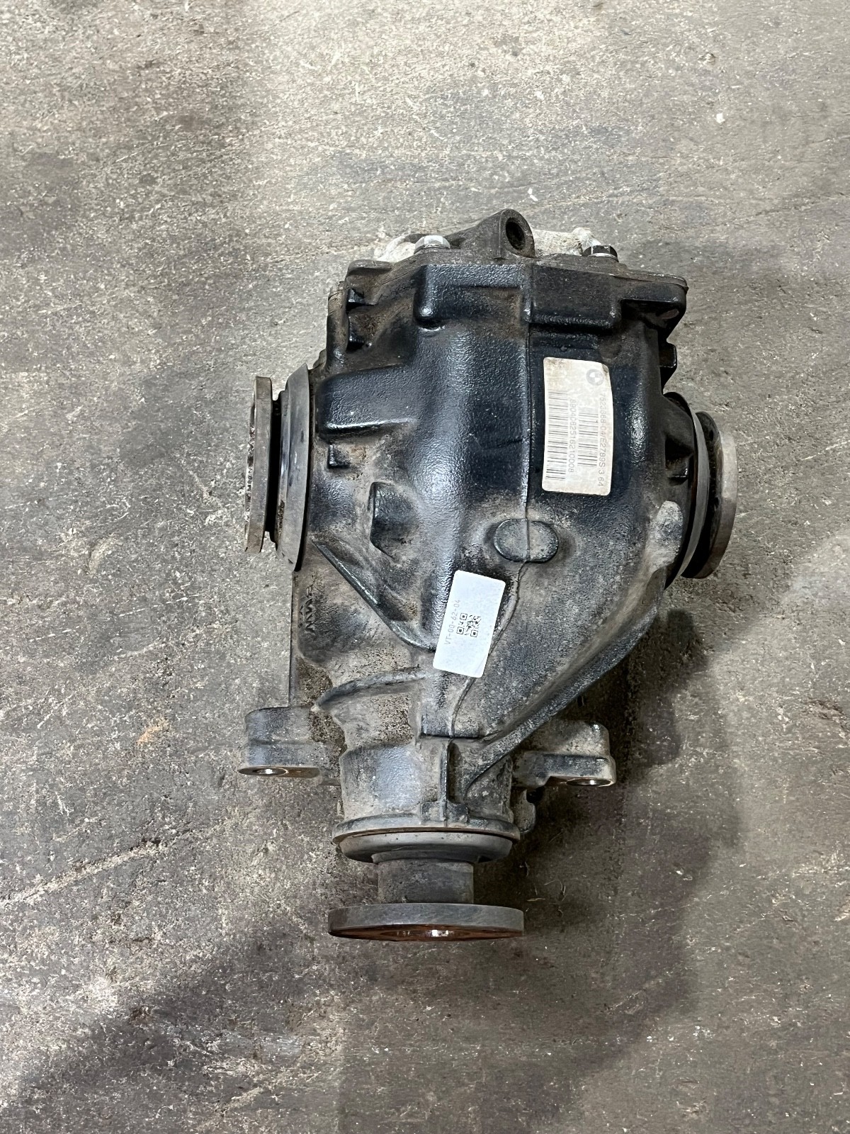 2004-2006 BMW X3 E83 3.0 Rear Differential Carrier 3.64 OEM Used