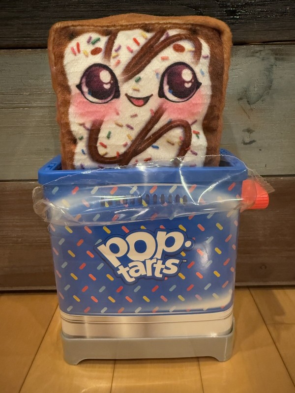 Moose Cookeez Makery Pop-Tarts Toasty Treatz Toaster Chocolate Scented Plush