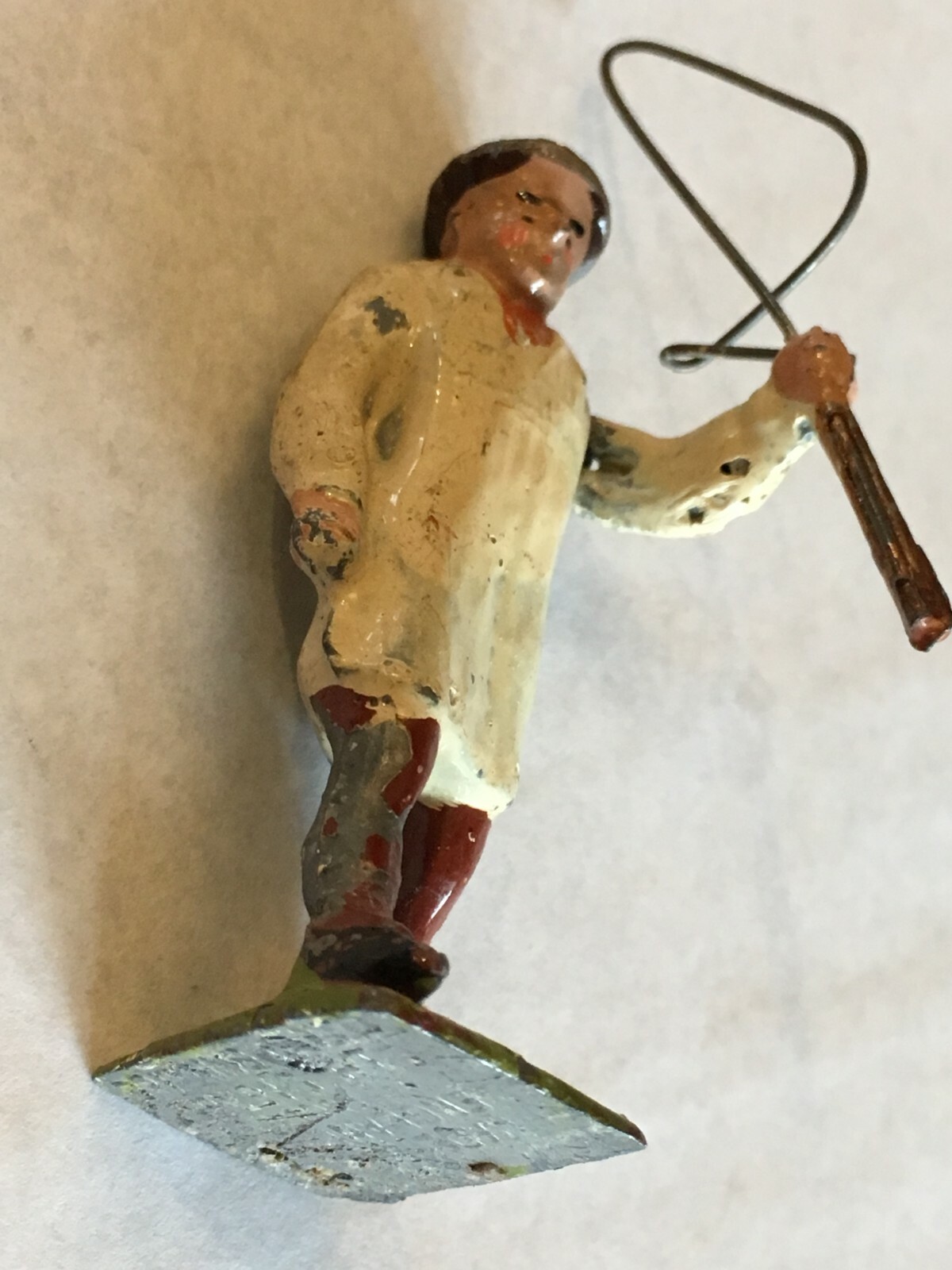 England Lead figure Carter With Whip, Movable Arm No. 505 vintage 1940's