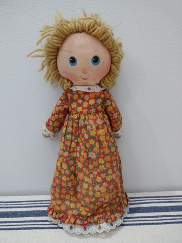 Vintage 1970s Doll Suzy Homemaker COLECO Industries Soft Floral Dress