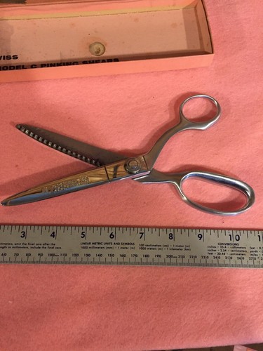 Vintage Wiss Pinking Shears - Model C - 9” - In original box