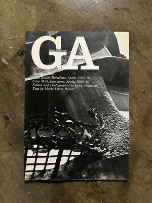 GA Global Architecture #17 Antonio Gaudi 1973 Photography Book Yukio Futagawa JP