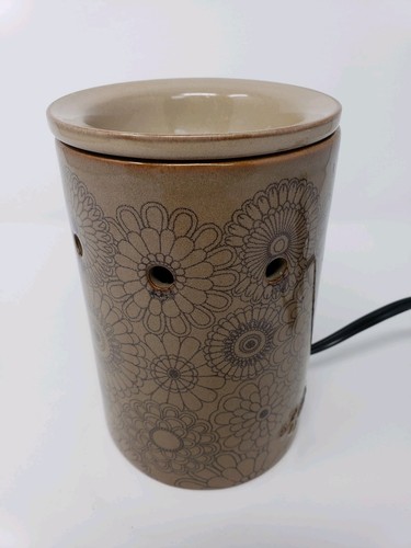 SCENTSY FULL SIZE WARMER 