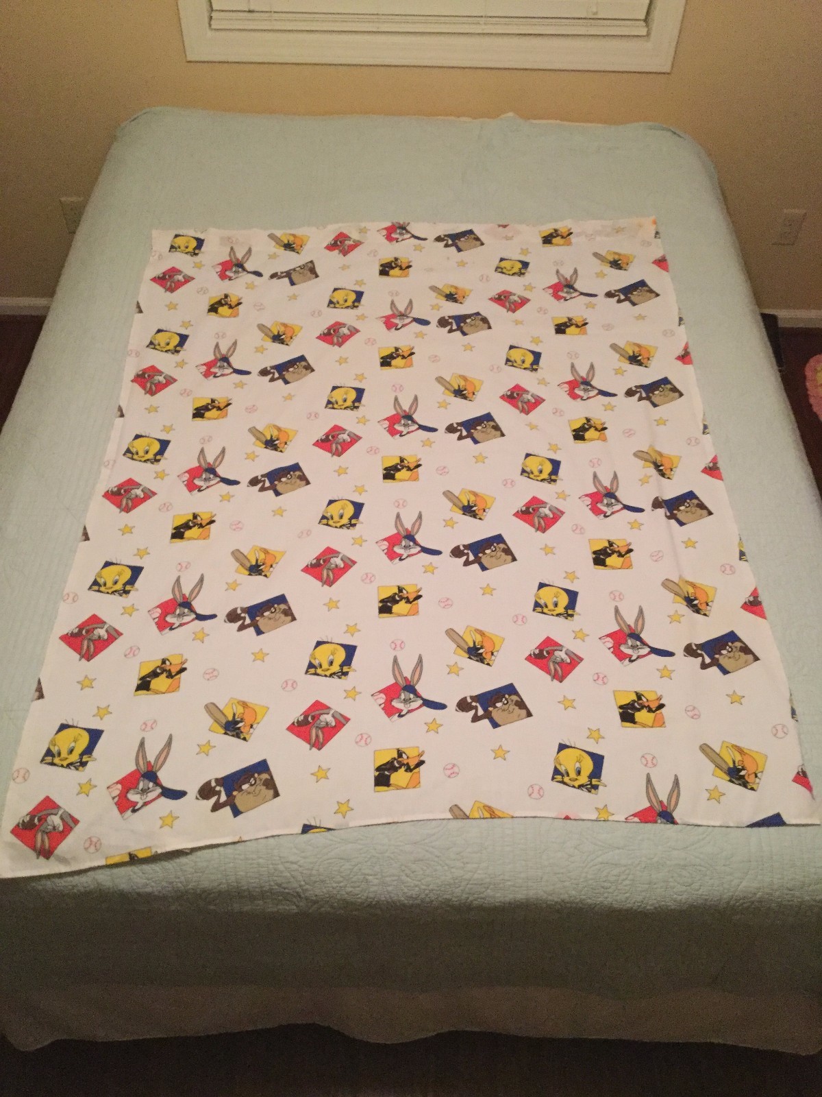 Looney Tunes Crib Toddler Flat Bed Sheet Bugs Bunny Tweety Daffy Fabric Vintage