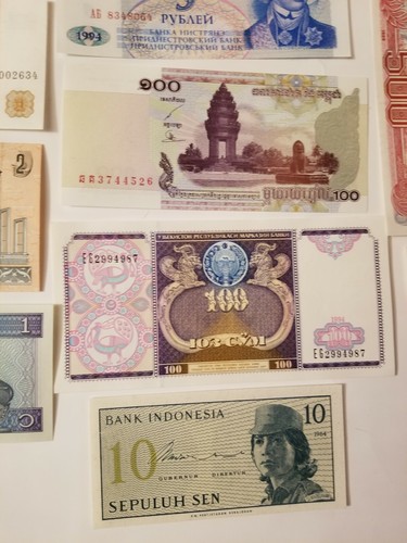 15 Peice Foreign Paper Currency, Uncirculated, 15 Different Countries