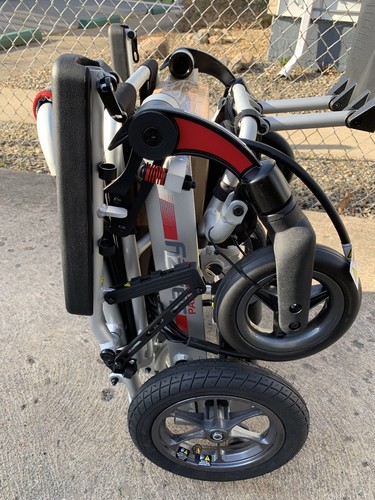 New Pride Mobility JAZZY PASSPORT folding, compact and lightweight PowerChair