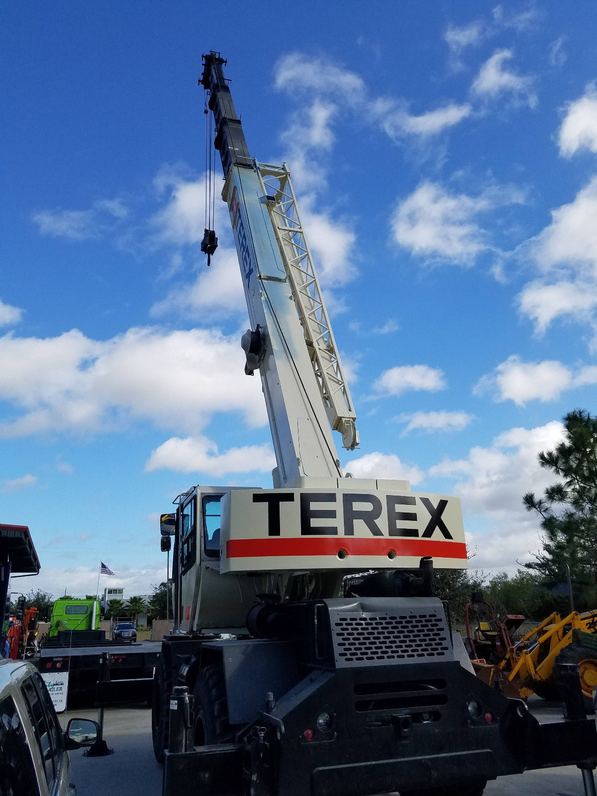 TEREX RT230 30 TON ROUGH TERRAIN CRANE 94' BOOM SIDE STOWED JIB