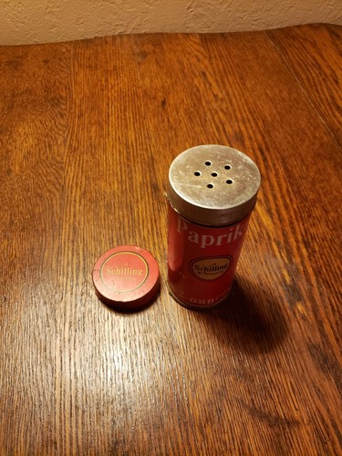 Beautiful Vintage  Schilling Paprika ROUND Spice Tin ~ 2 Oz ~S.F.,Ca