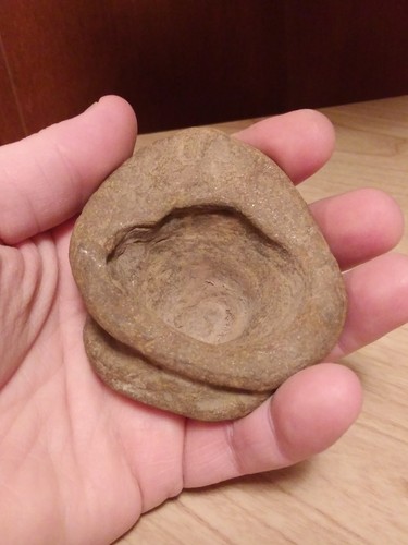 NATIVE AMERICAN INDIAN GRINDING STONE/BOWL