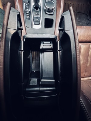 image 4 of interior